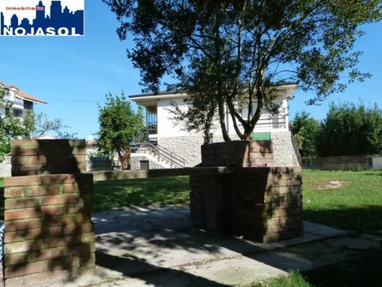 Vista exterior de Casa o chalet de alquiler en Noja con Terraza y Amueblado
