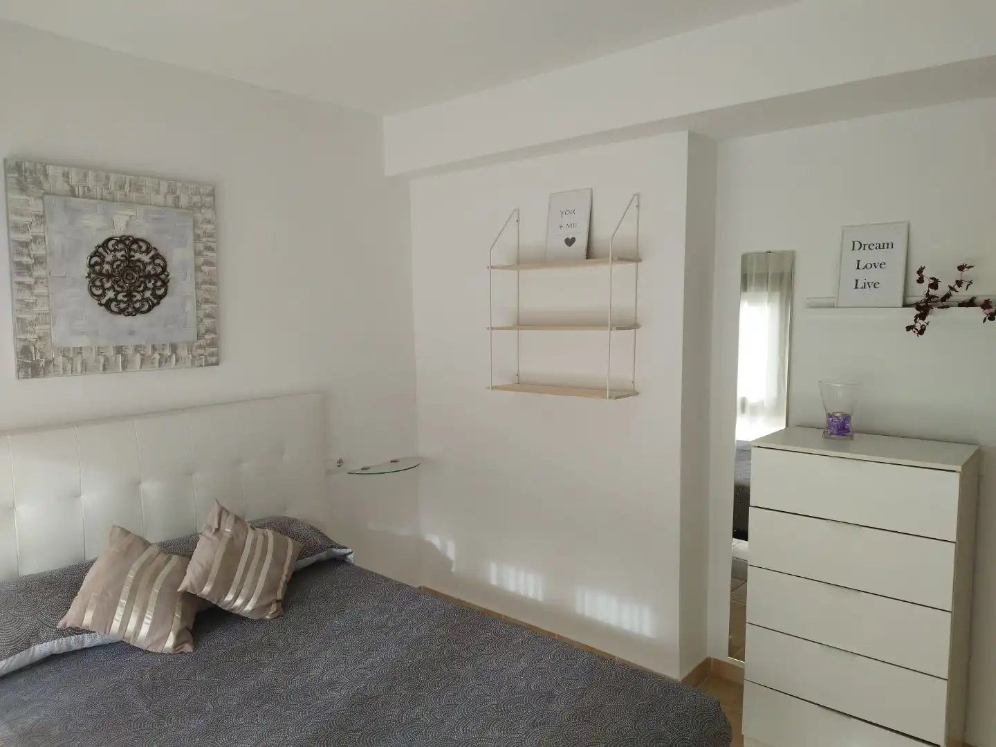 Schlafzimmer von Wohnung zur Miete in Puerto Real mit Klimaanlage und Balkon