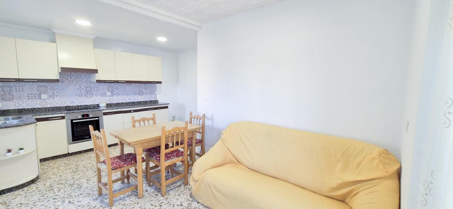 Flat to rent in Altabix