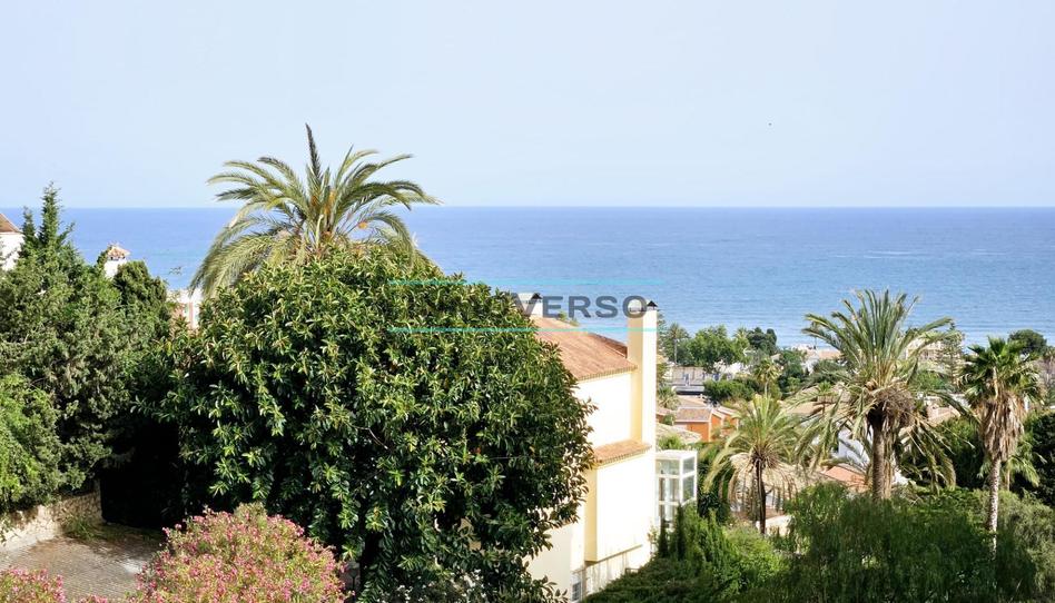 Foto 1 de Apartament en venda a La Cala del Moral, Málaga