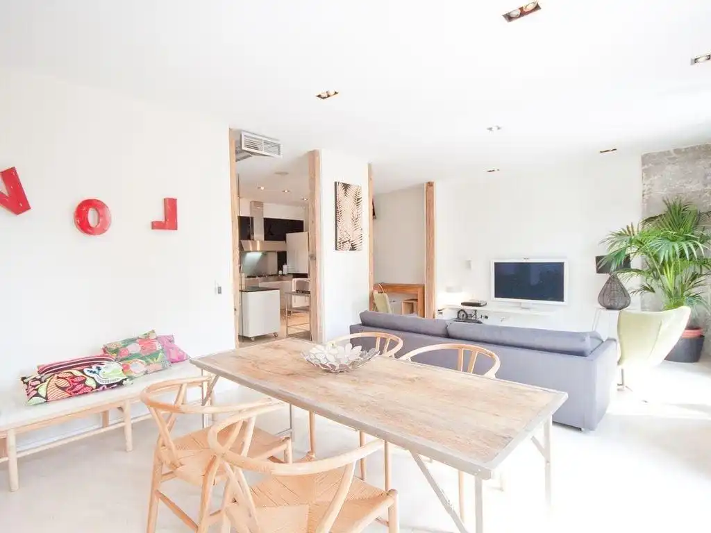 Sala d'estar de Apartament de lloguer en Madrid amb Aire condicionat, Calefacció i Moblat