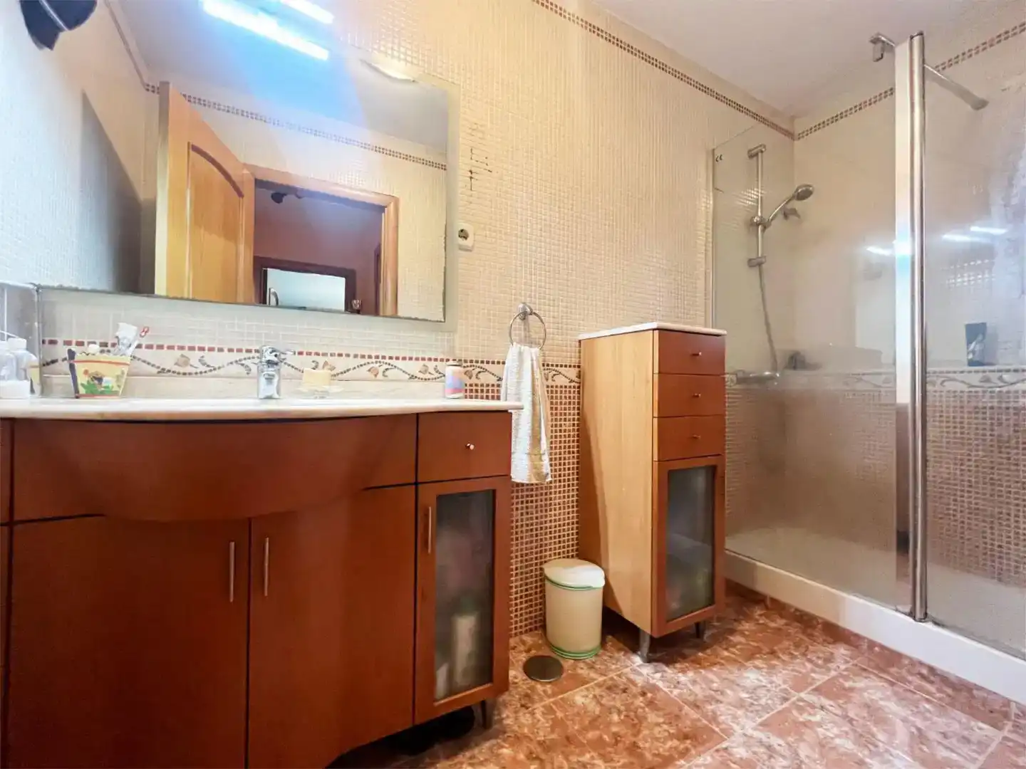 Bany de Casa o xalet en venda en Villanueva del Pardillo amb Aire condicionat, Jardí privat i Parquet