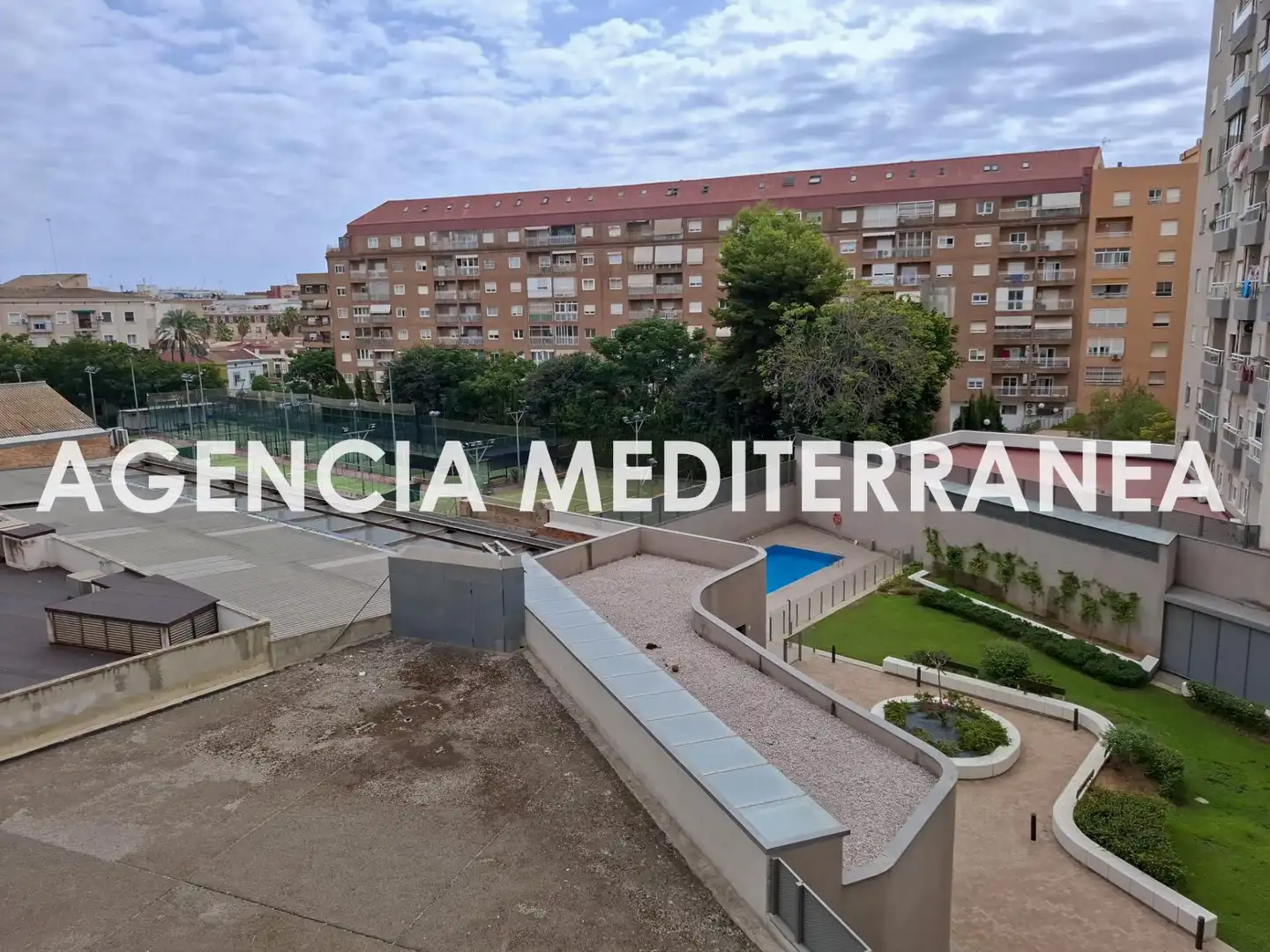 Vista exterior de Piso en venta en Valencia