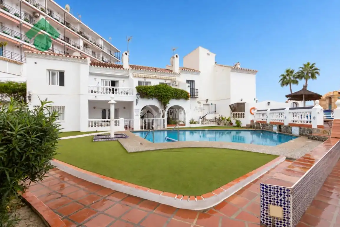 Außenansicht von Einfamilien-Reihenhaus zum Verkauf in Nueva Nerja