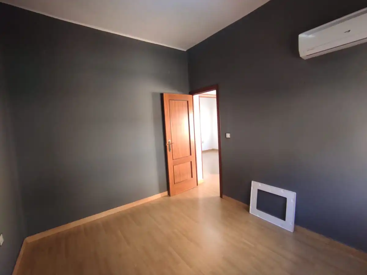 Office space to rent in Casco Antiguo, imagen 4