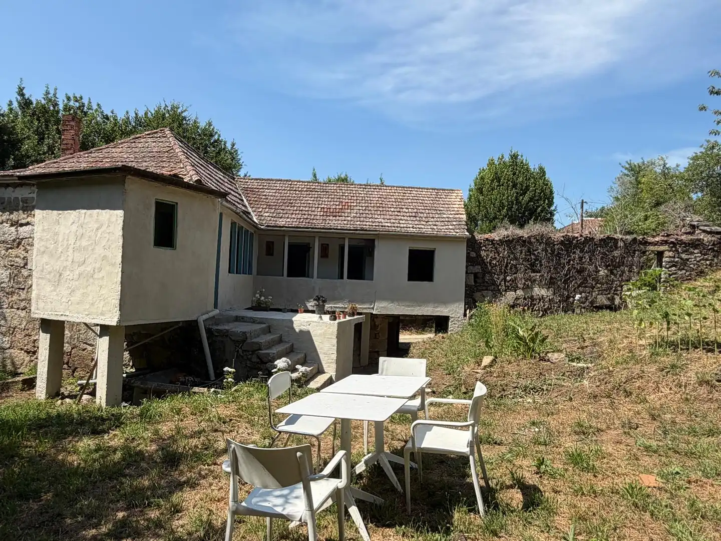 Vista exterior de Finca rústica en venda en Gomesende amb Jardí privat, Terrassa i Traster