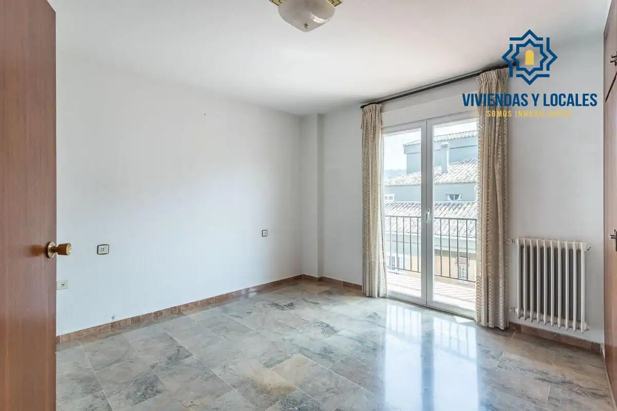 Piso con ascensor en venta en Calle MARQUES DE MONDEJAR, imagen 11