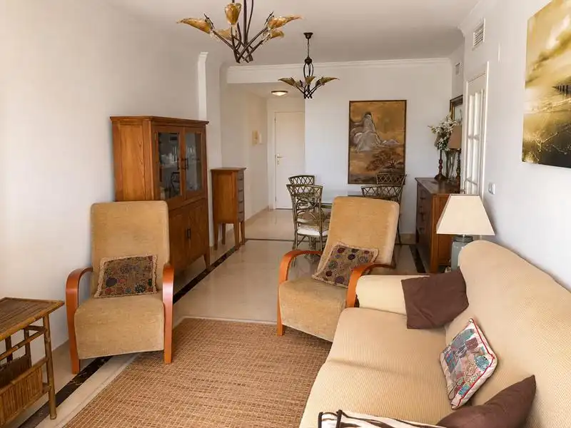 Piso con piscina en venta en El Castillo, imagen 3