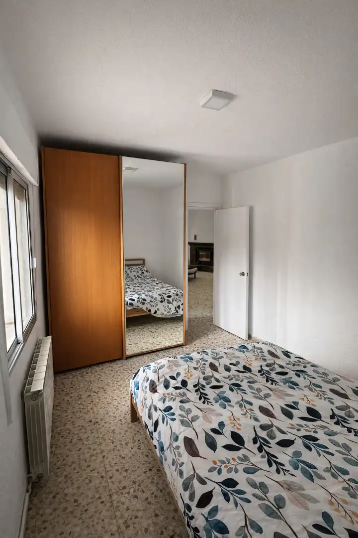Habitación de Casa o chalet en venta en Zaragoza con Aire acondicionado, Calefacción y Jardín privado