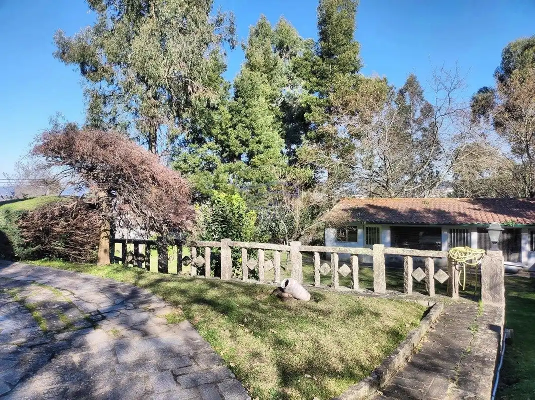 Casa o chalet en venta en Valadares - Beade