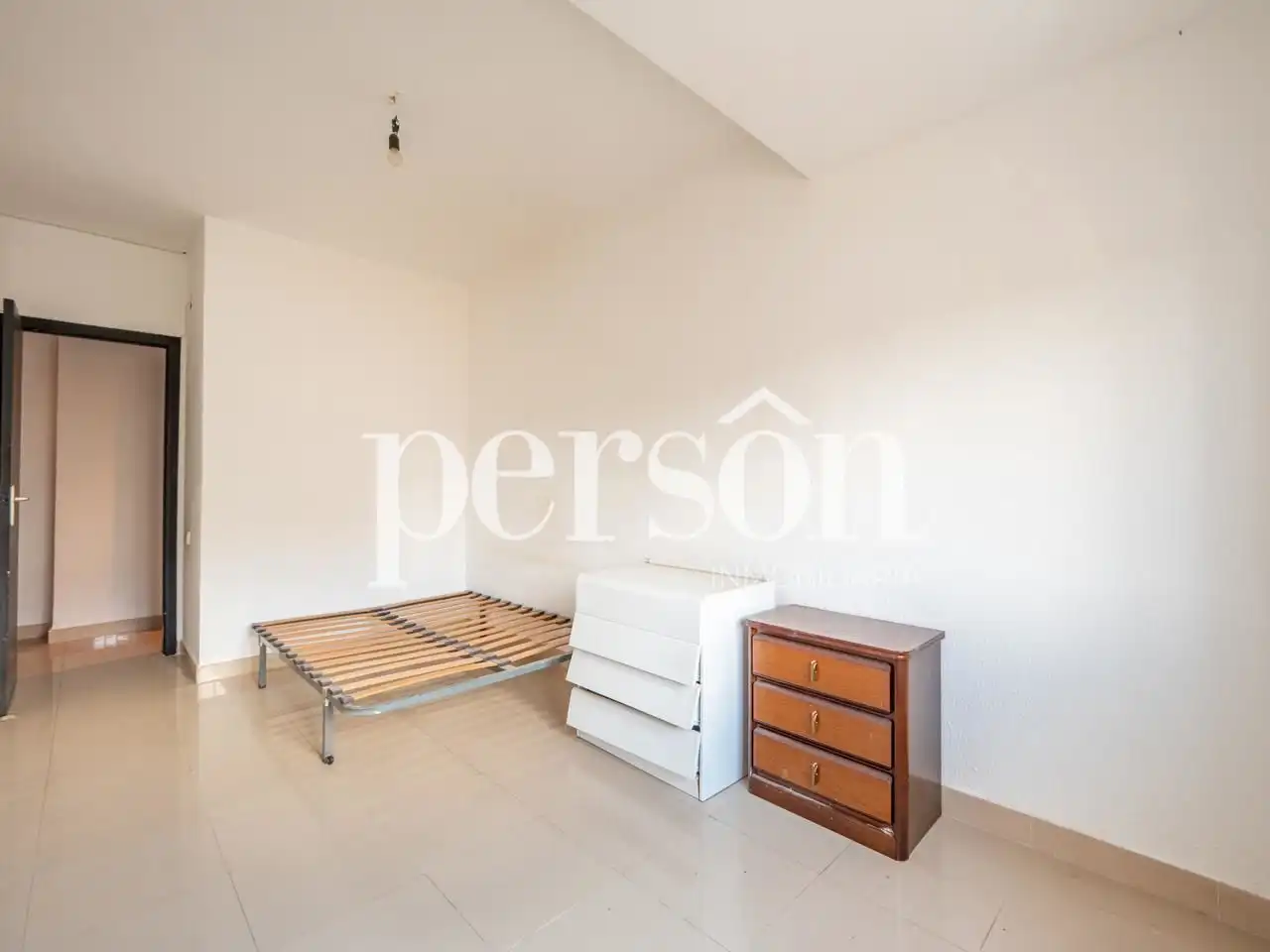 Habitación de Oficina de alquiler en Valencia con Aire acondicionado y Calefacción