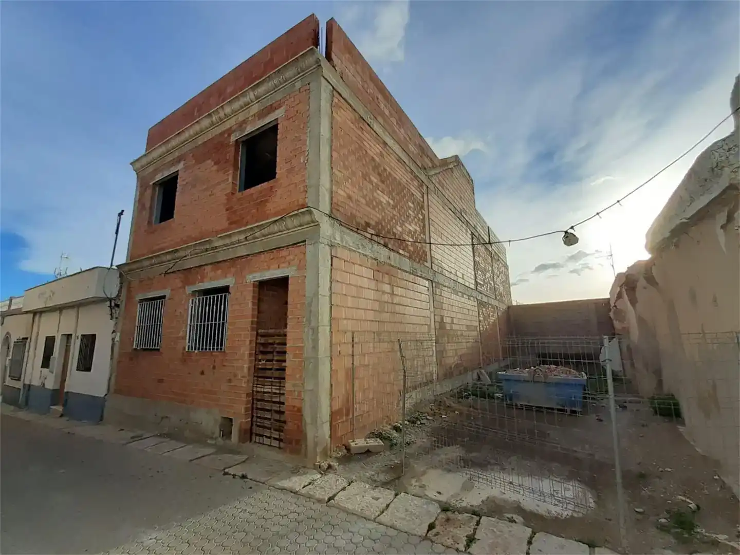 Vista exterior de Casa adosada en venda en Alhama de Almería, Almería