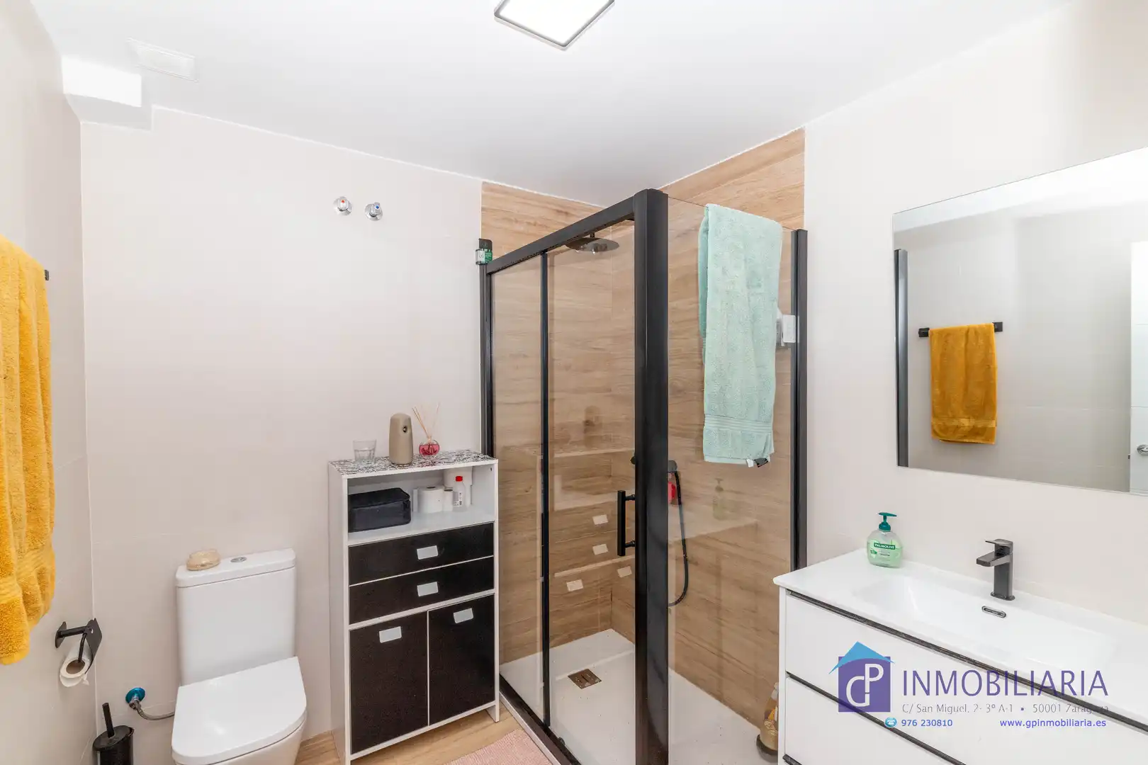 Flat for sale in Calle de Santiago, Alfonso