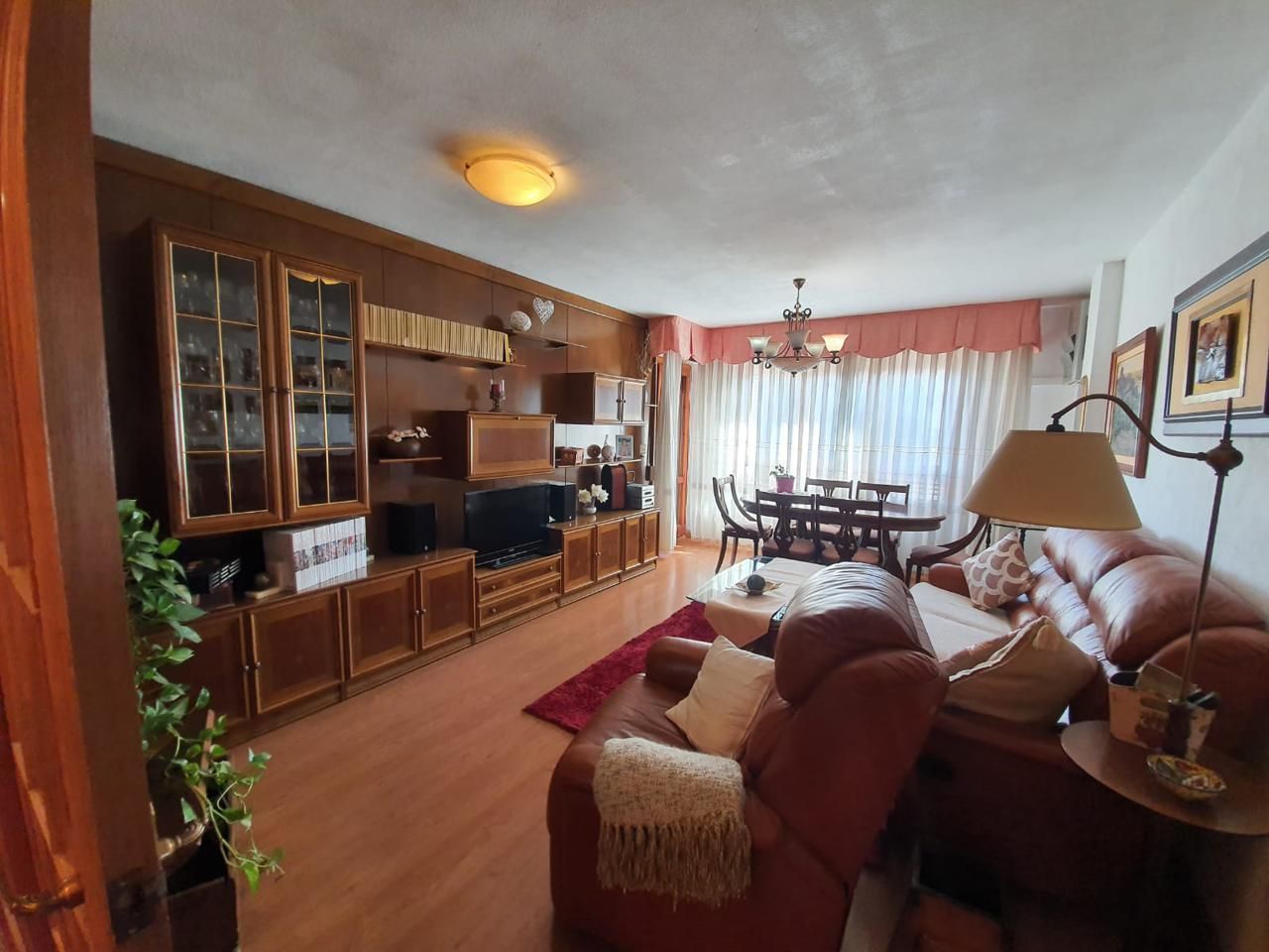 Living room of Flat for sale in  Zaragoza Capital  with Air Conditioner, Heating and Parquet flooring