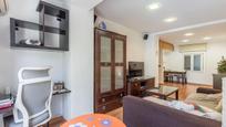 Living room of Flat for sale in  Granada Capital  with Air Conditioner