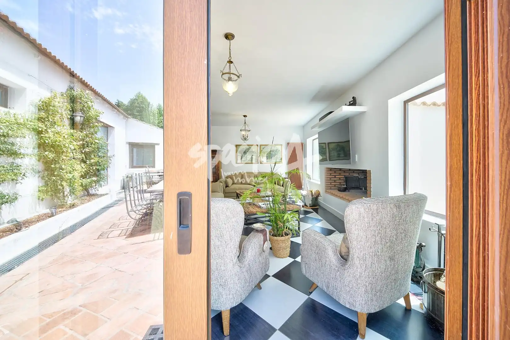 Living room of Houses for rent in Villanueva de la Cañada  with Air Conditioner, Heating and Private garden