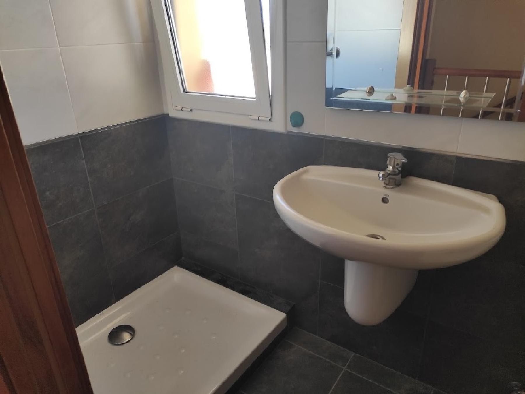 Bathroom of Flat for sale in Roda de Ter