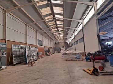 Nave industrielle à louer à Carrer dels Esqueis 29