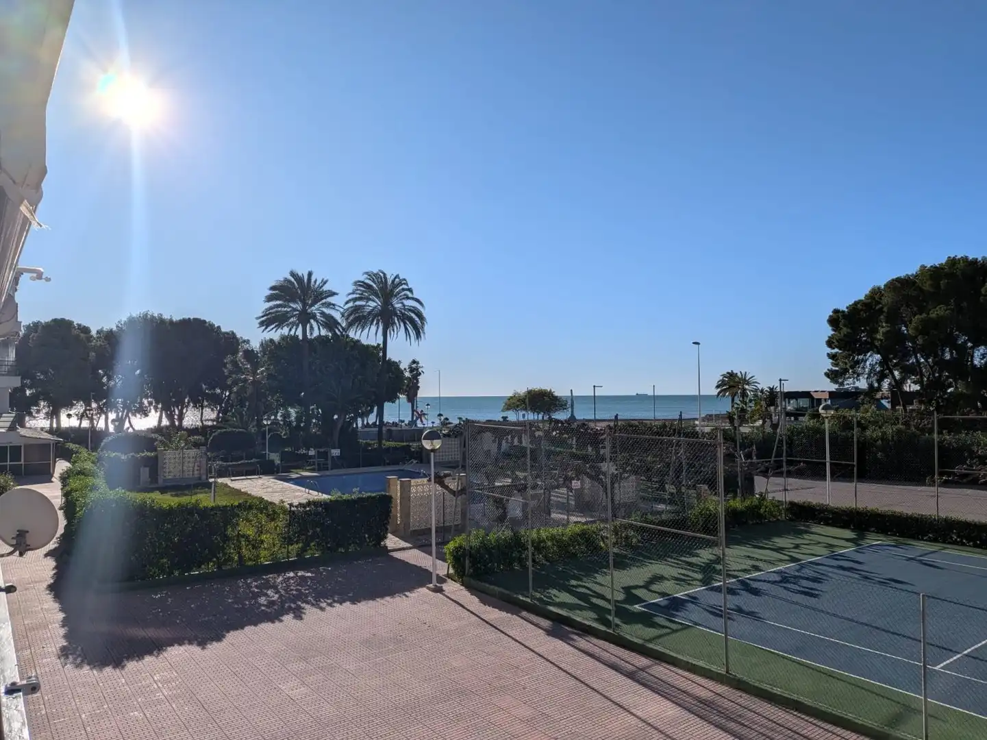 Vista exterior de Pis en venda en Benicasim / Benicàssim amb Terrassa i Piscina comunitària