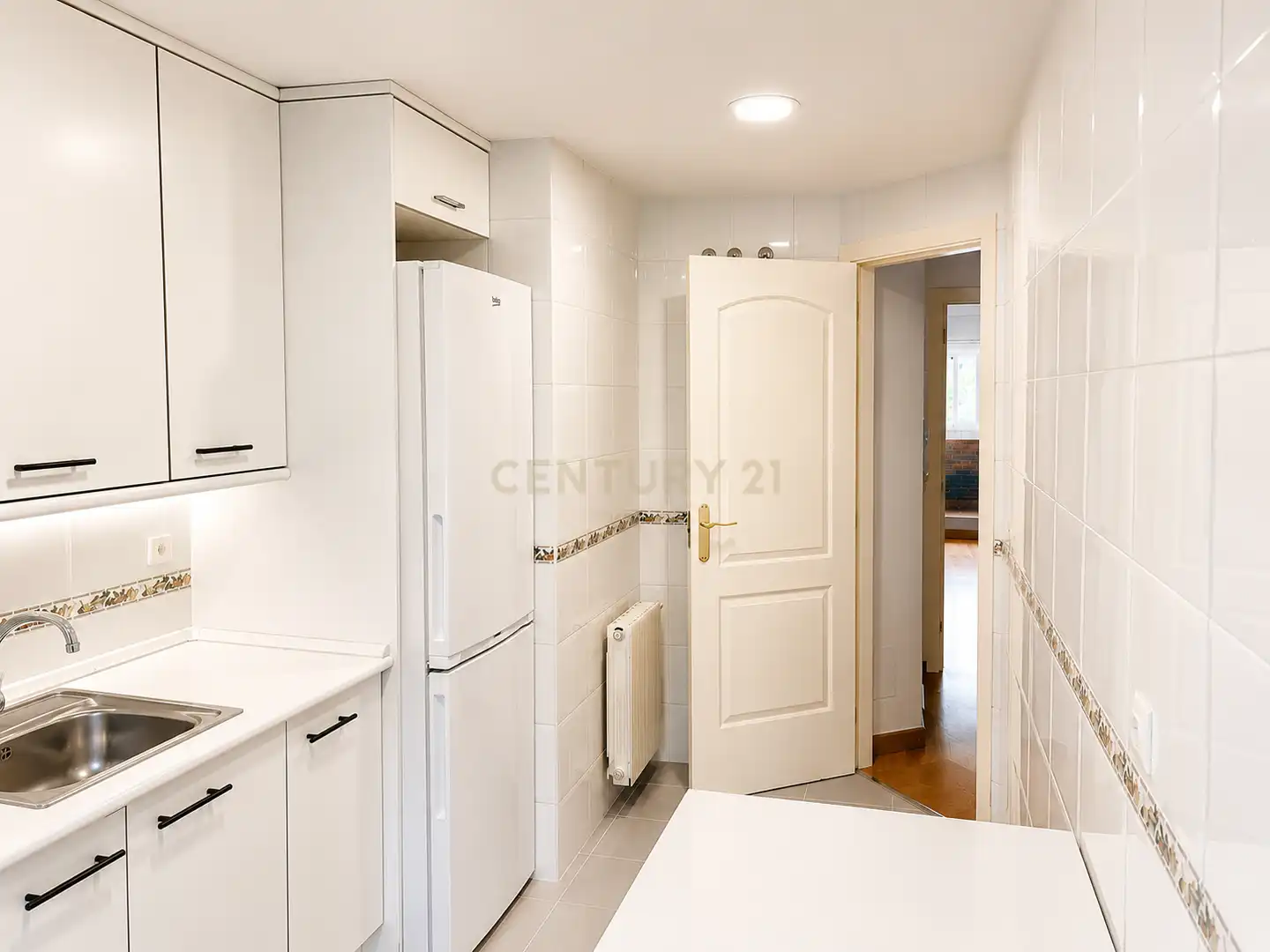 Cocina de Apartamento de alquiler en Majadahonda con Piscina