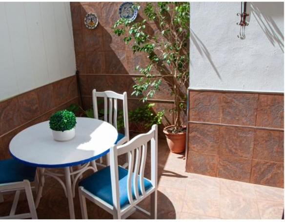 Photo 1 of Flat for sale in V Centenario - Piletas - Capuchinos, Cádiz