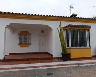 Exterior view of House or chalet for sale in Chiclana de la Frontera  with Private garden and Storage room