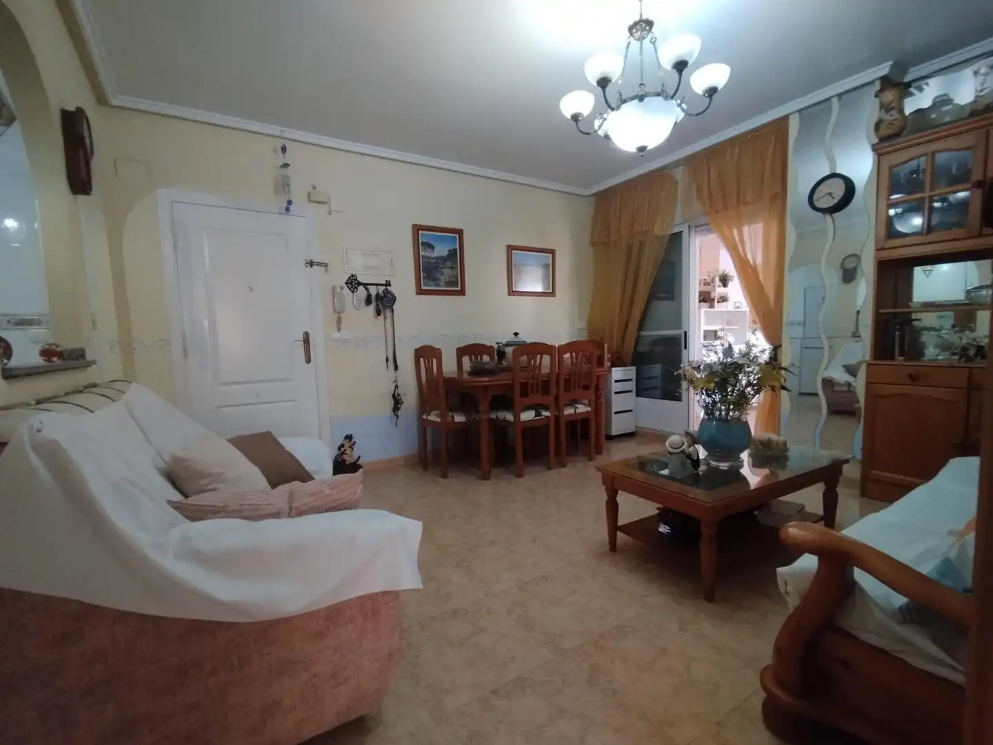 Sala de estar de Planta baja en venta en Guardamar del Segura con Jardín privado, Terraza y Trastero