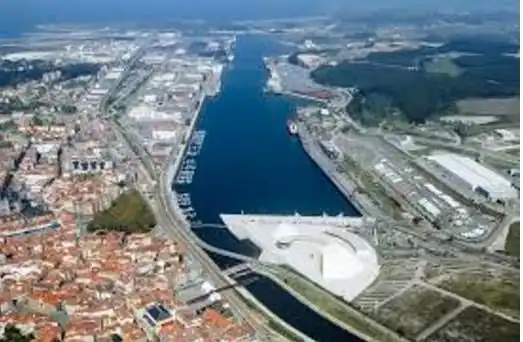 Terreny industrial en venda en Avilés
