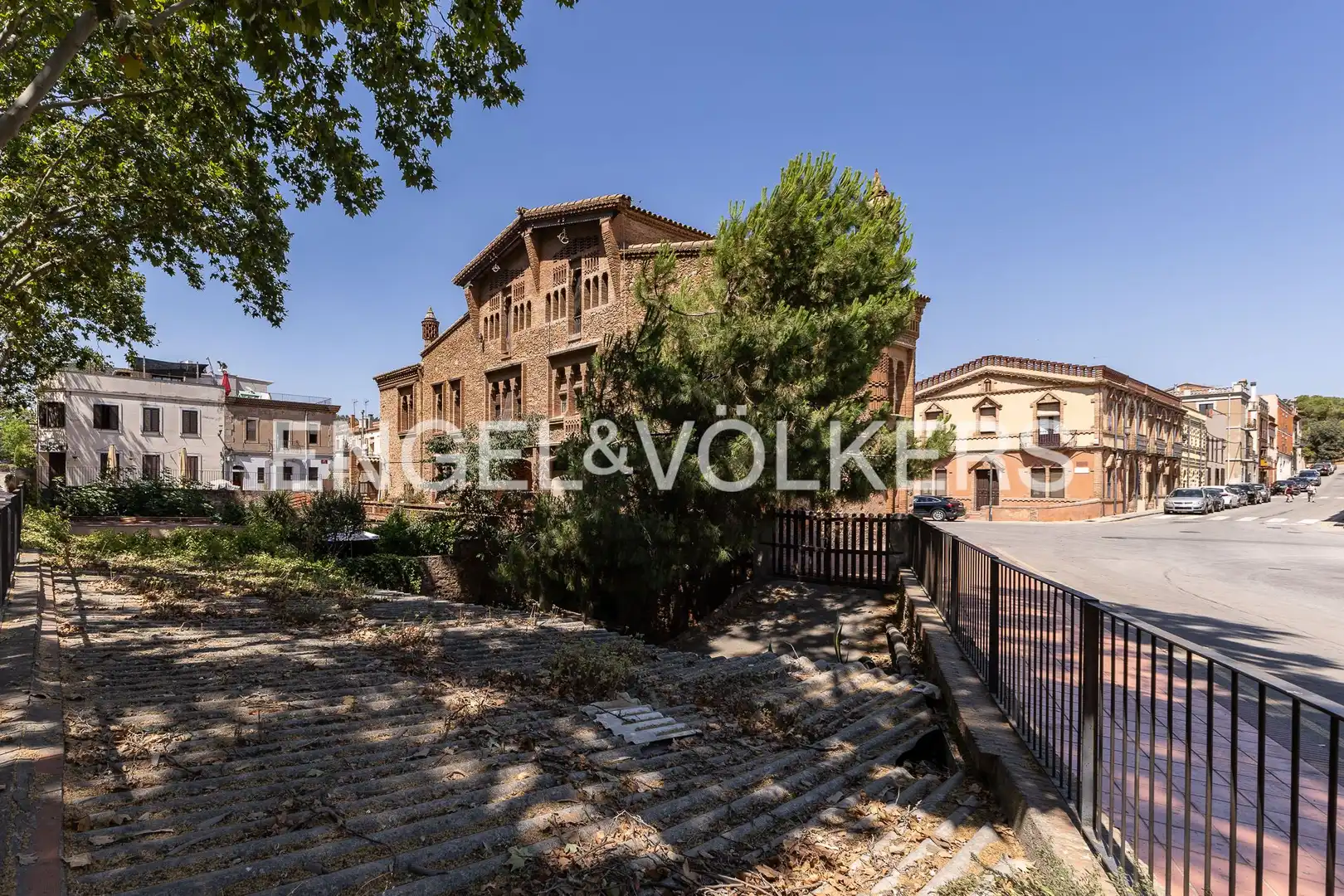 Vista exterior de Casa o xalet en venda en Santa Coloma de Cervelló amb Calefacció, Jardí privat i Terrassa