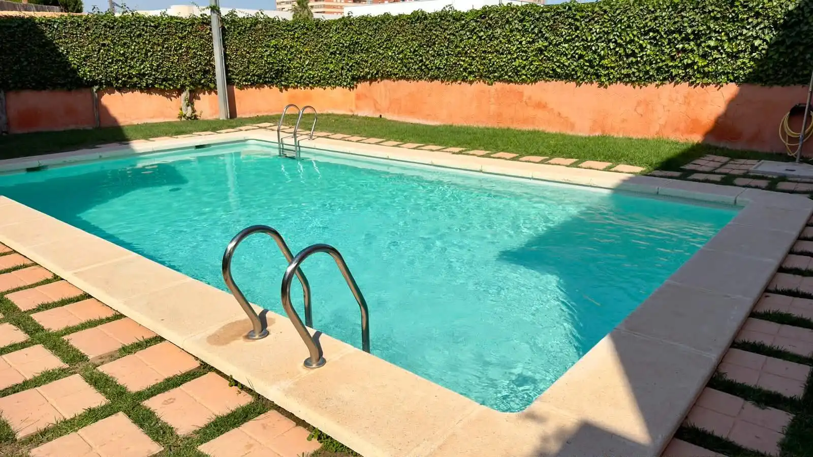 Swimming pool of Detached homes for sale in Sant Joan d'Alacant  with Air Conditioner, Terrace and Alarm