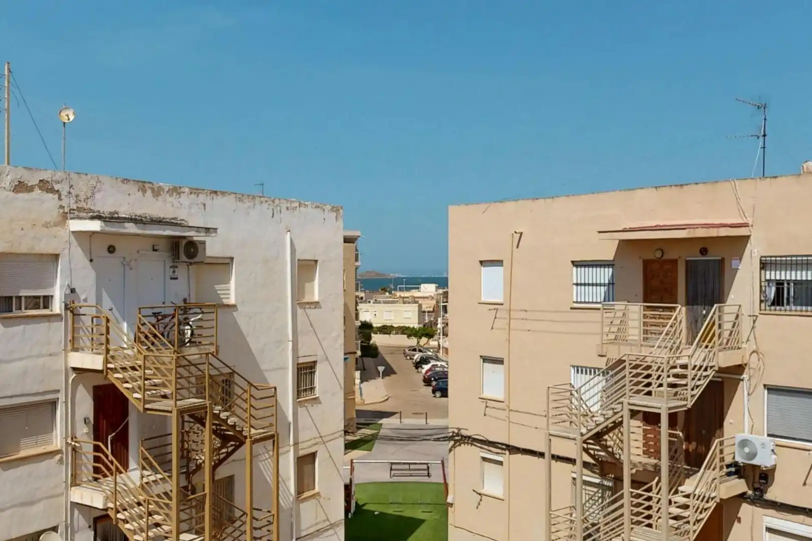 Vista exterior de Apartament en venda en Cartagena amb Aire condicionat, Terrassa i Balcó