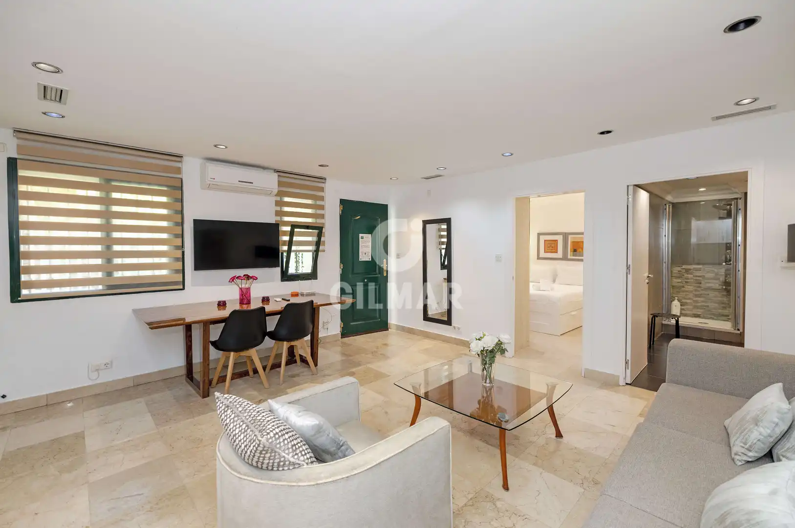 Sala d'estar de Apartament en venda en Marbella amb Calefacció, Jardí privat i Piscina