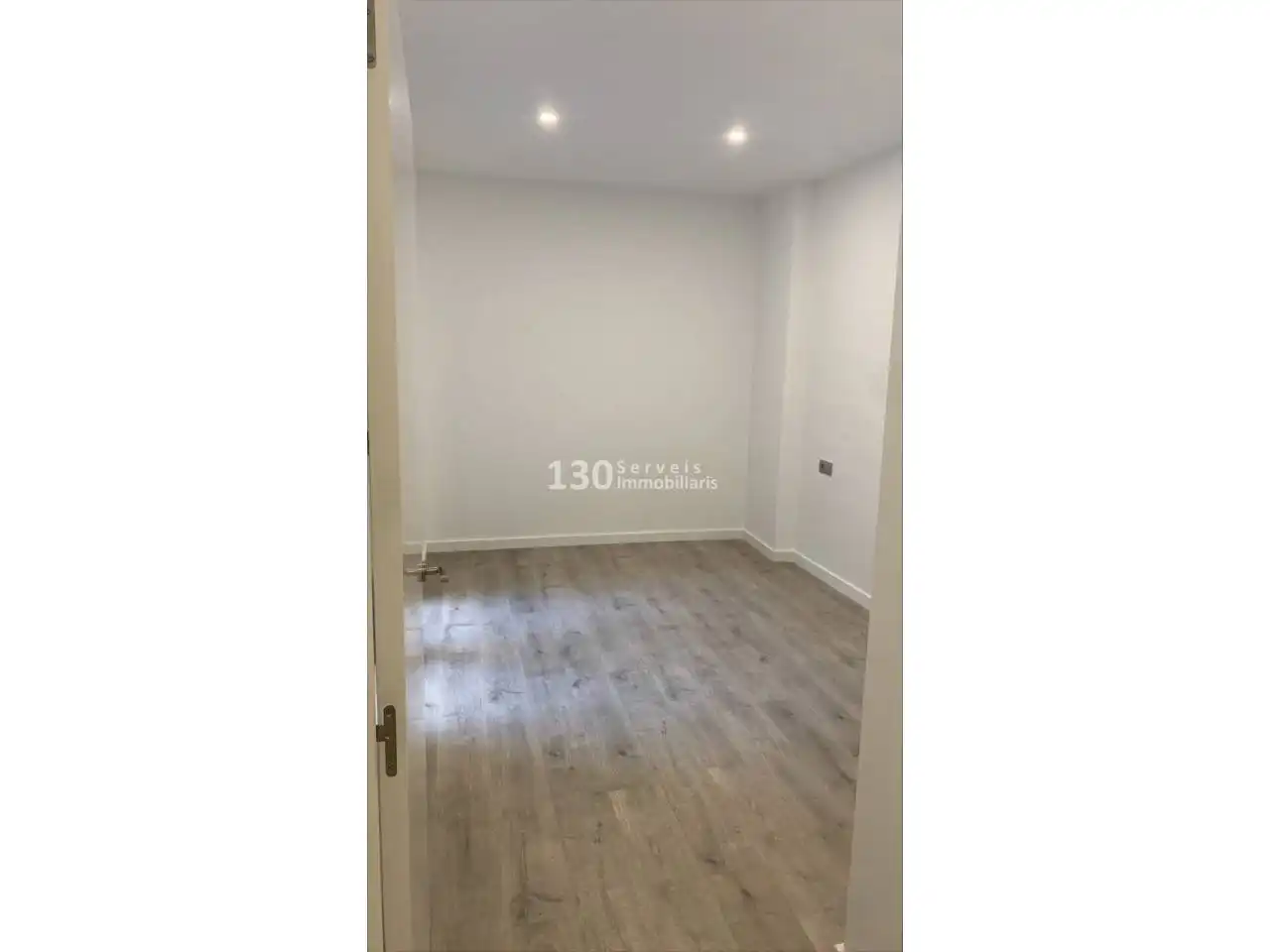 Pis en venda en Santa Coloma de Gramenet amb Calefacció, Parquet i Terrassa