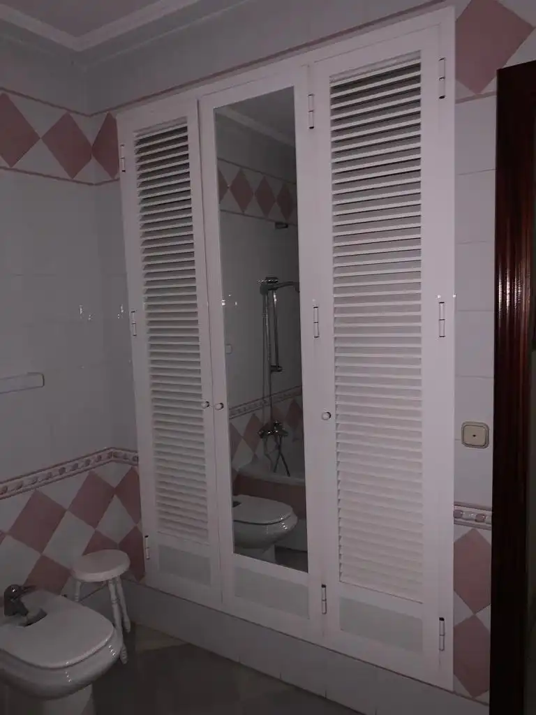 Bathroom of Houses for sale in Chiclana de la Frontera  with Terrace, Storage room and Balcony