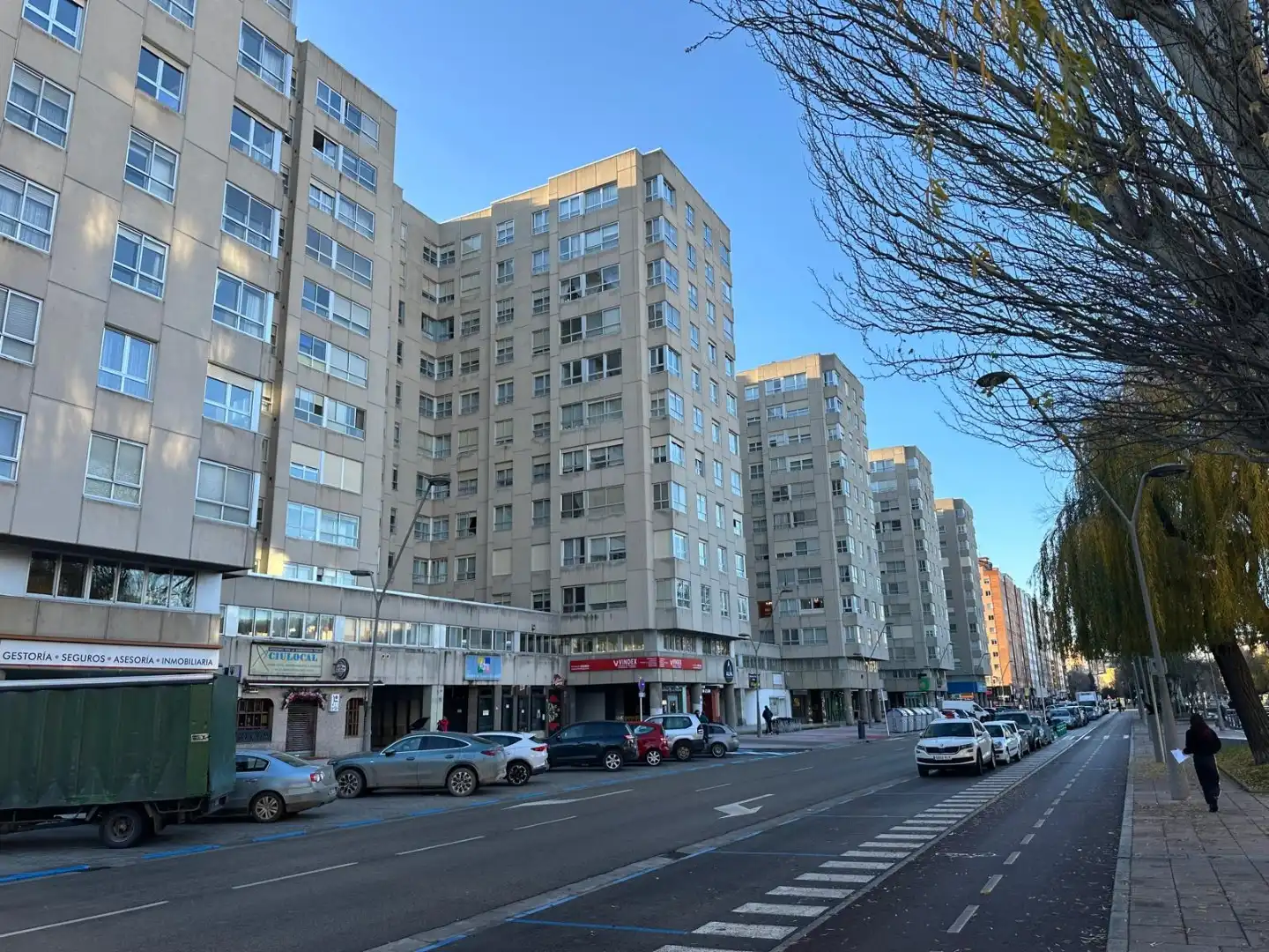 Oficina de alquiler en Avenida Reyes Católicos, Reyes Católicos, Centro, Burgos Capital