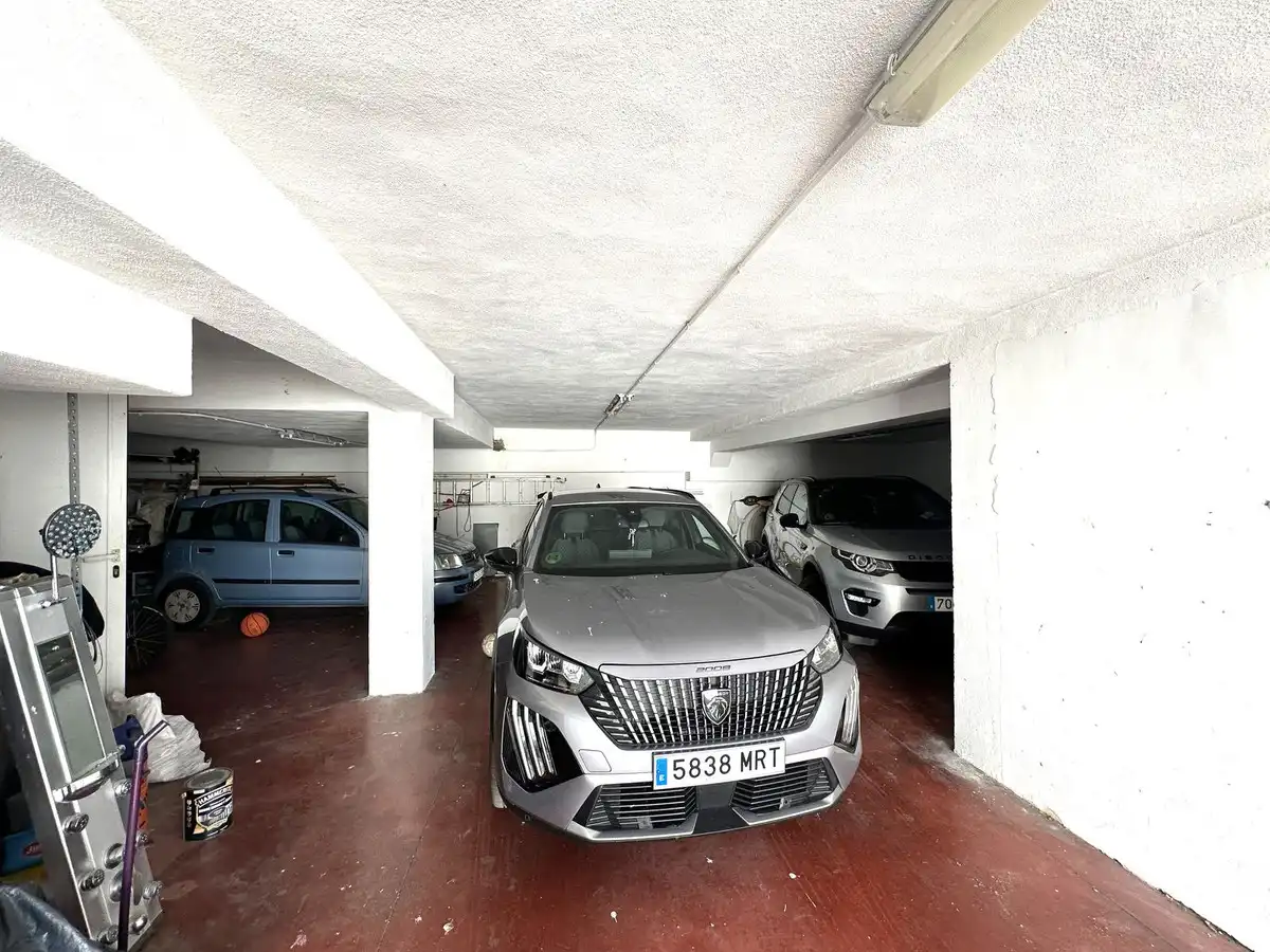 Chalet con piscina en venta en Avenida Pablo Ruiz Picasso 11, imagen 23