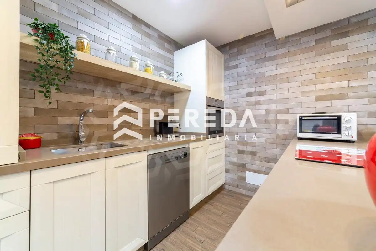 Küche von Einfamilien-Reihenhaus zum Verkauf in Roquetas de Mar mit Terrasse