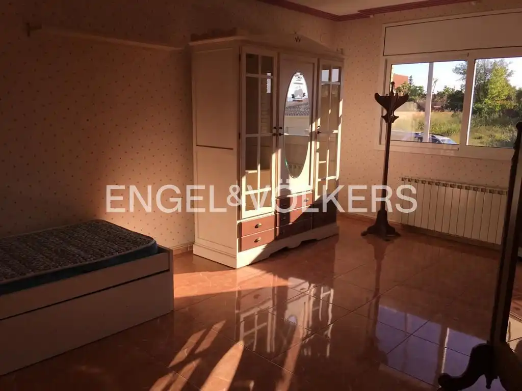 Habitación de Casa o chalet en venta en Sant Cugat Sesgarrigues con Aire acondicionado, Calefacción y Trastero