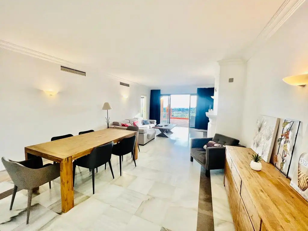 Apartamento de alquiler en CERRO ARTOLA, 11, La Quinta