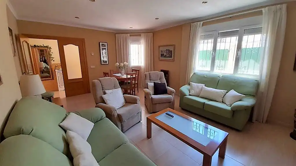 Sala de estar de Casa adosada en venta en Villalgordo del Júcar con Calefacción y Terraza