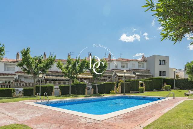 Casa-chalet en Venta en Passatge de Federica Montseny en Centre