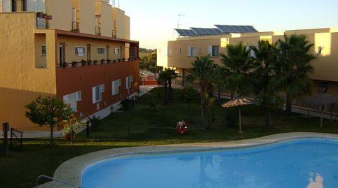 UN REFUGIO JUNTO AL MAR Y EN EL CORAZON DEL GOLF