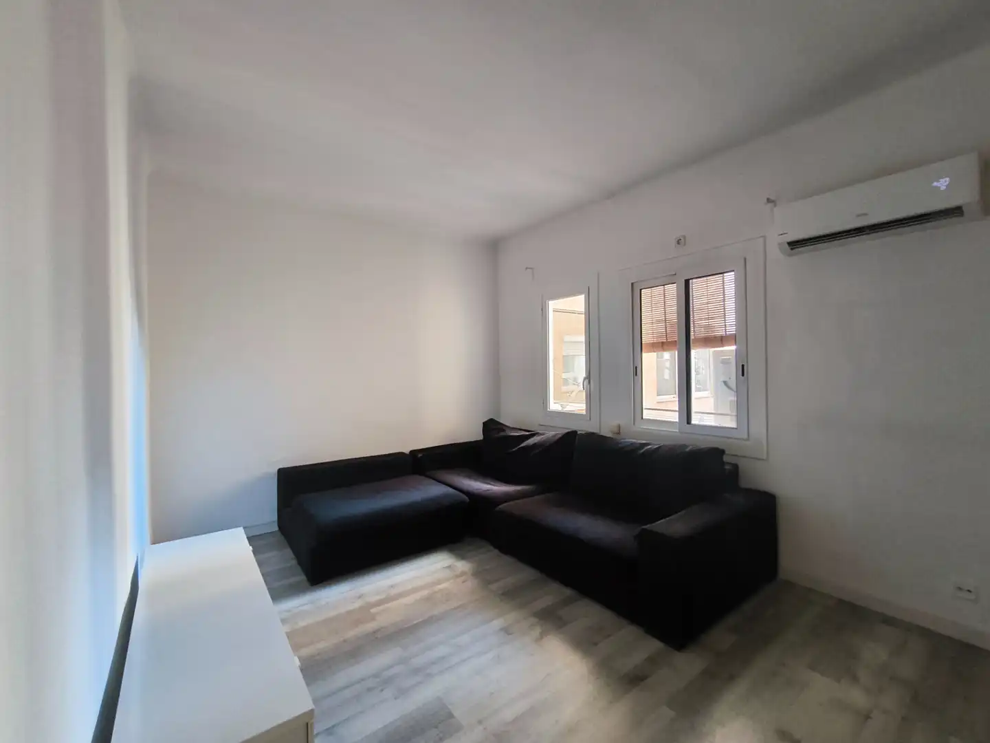 Flat for sale in Carrer de l'Atlàntida, imagen 2
