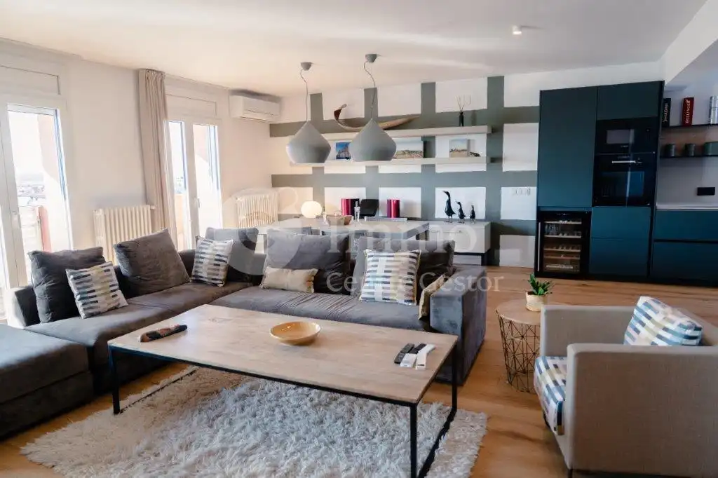 Sala de estar de Dúplex de alquiler en Mollerussa con Aire acondicionado, Calefacción y Parquet