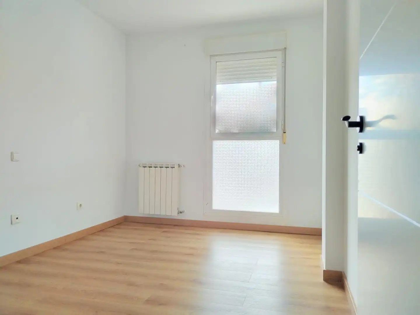 Flat for rent in Perlita