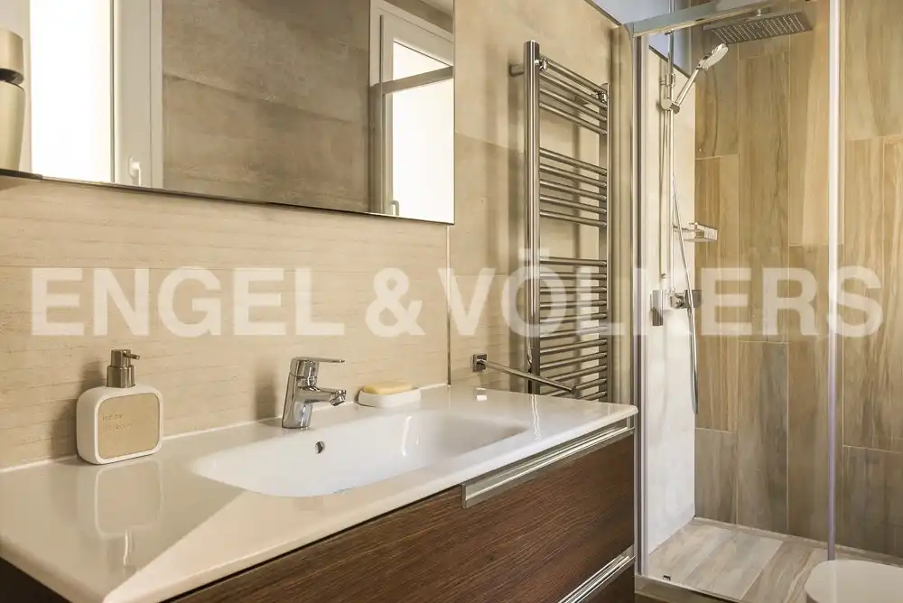 Baño de Piso en venta en Madrid con Aire acondicionado y Calefacción