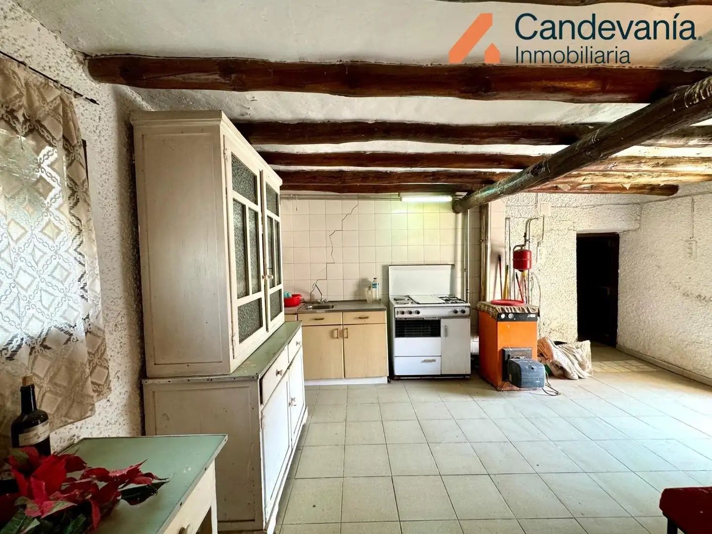 Küche von Country house zum Verkauf in San Mateo de Gállego mit Heizung und Privatgarten