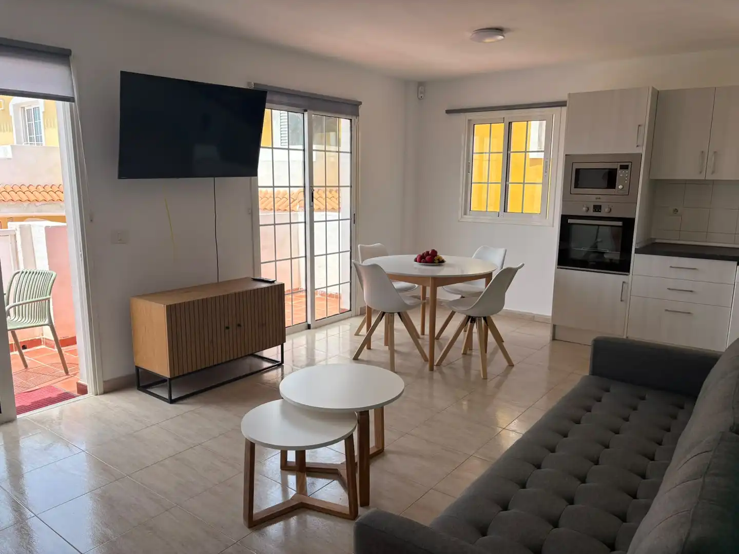 Wohnzimmer von Wohnung zur Miete in Arico mit Terrasse, Schwimmbad und Möbliert