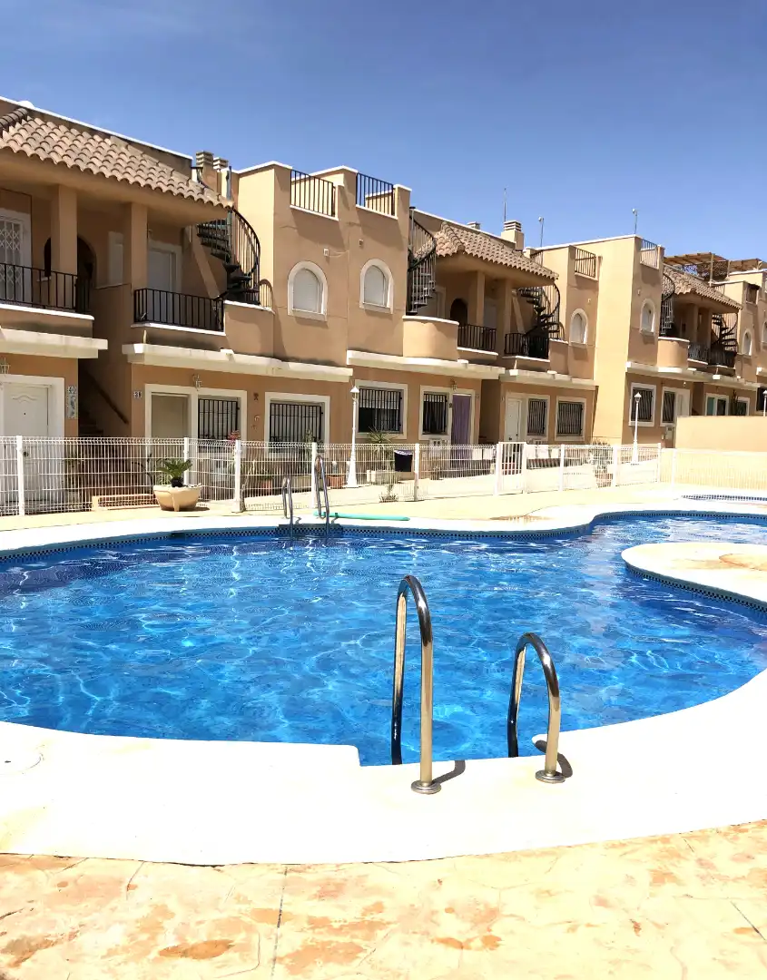 Piscina de Apartamento de alquiler en Cuevas del Almanzora con Aire acondicionado, Terraza y Piscina