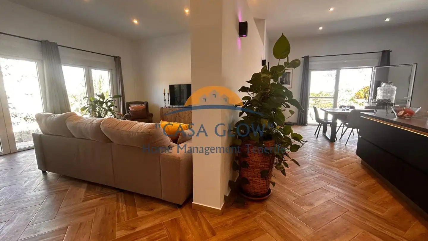 Sala de estar de Casa o chalet en venta en Arico con Aire acondicionado, Jardín privado y Terraza